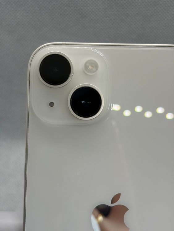 ���Хåƥ꡼82% SIM�ե꡼ iPhone14 128GB �������饤��