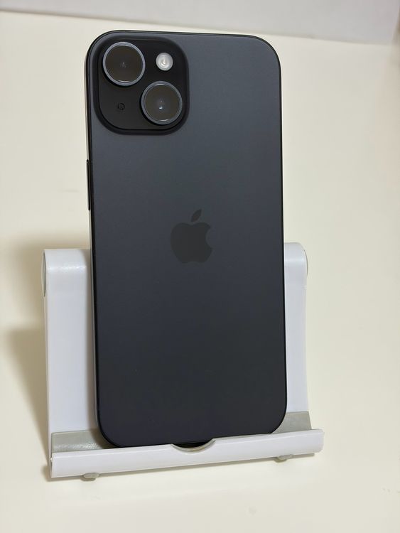 ���Хåƥ꡼84% SIM�ե꡼ iPhone15 128GB �֥�å�