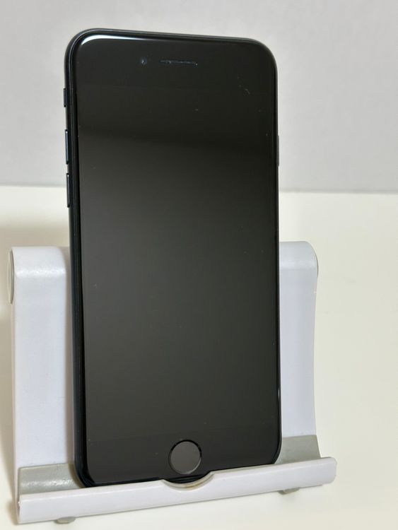 ��SIM�ե꡼ iPhoneSE ��3���� 64GB �ߥåɥʥ���