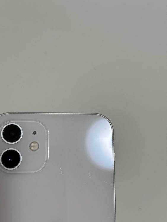 ��SIM�ե꡼ iPhone12 256GB �ۥ磻��