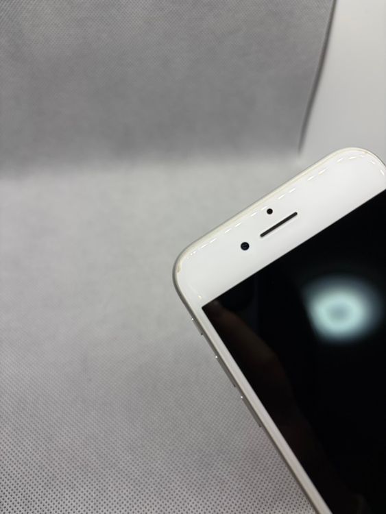 ���ϥԥͥ��ͥå� SIM�ե꡼ iPhone8 64GB ����С� �Хåƥ꡼85%