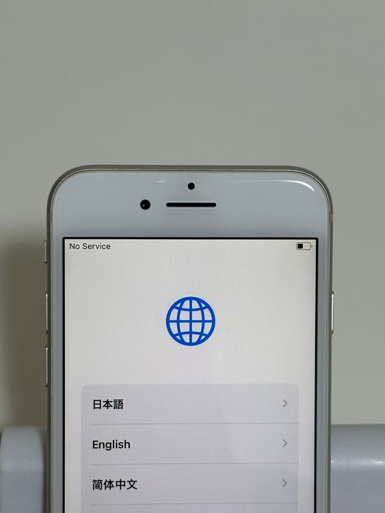 ��SIM�ե꡼ iPhone8 64GB ����С�