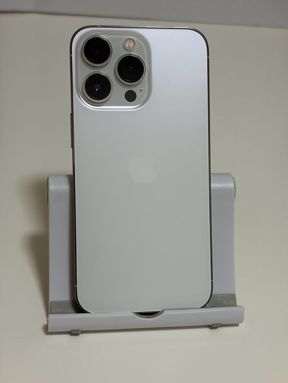 ���Хåƥ꡼82% SIM�ե꡼ iPhone13Pro 256GB ����С�