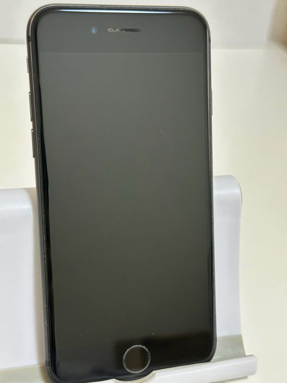 ���Хåƥ꡼88% SIM�ե꡼ iPhone8 64GB ���ڡ������쥤