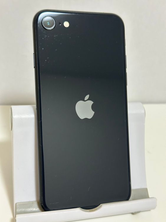 ���Хåƥ꡼85% SIM�ե꡼ iPhoneSE ��3���� 64GB �ߥåɥʥ���