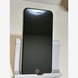 ���Хåƥ꡼83% SIM�ե꡼ iPhoneSE ��3���� 64GB �������饤��