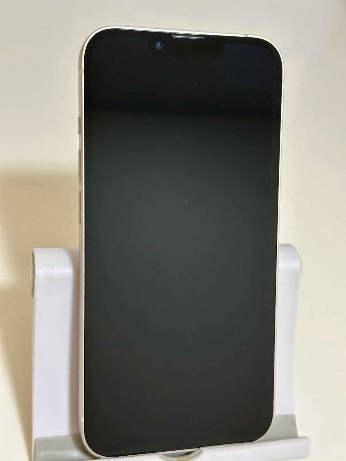 ムスビー｜○バッテリー82% SIMフリー iPhone13 128GB スターライト