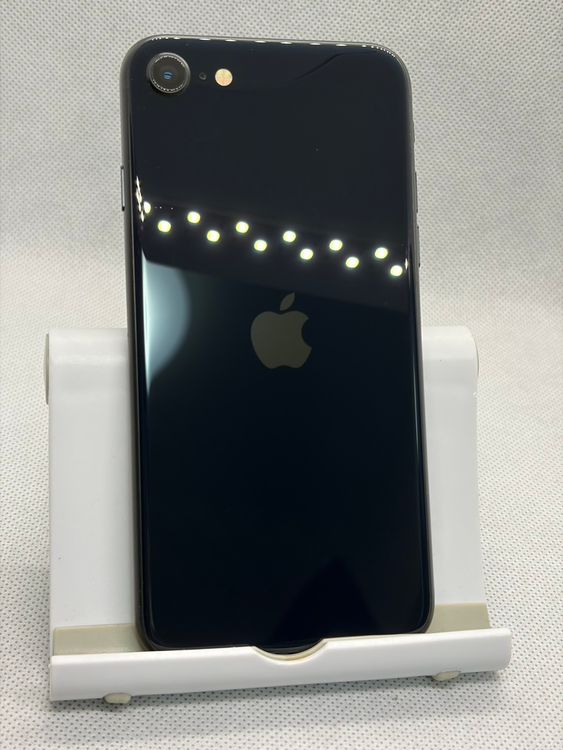 ���Хåƥ꡼83% SIM�ե꡼ iPhoneSE ��3���� 64GB �ߥåɥʥ���