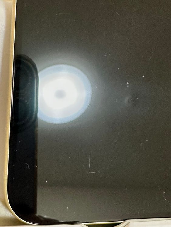 ���Хåƥ꡼85% SIM�ե꡼ iPhone15 128GB ��������