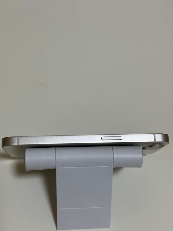 ���Хåƥ꡼99% SIM�ե꡼ iPhone13 128GB �������饤��