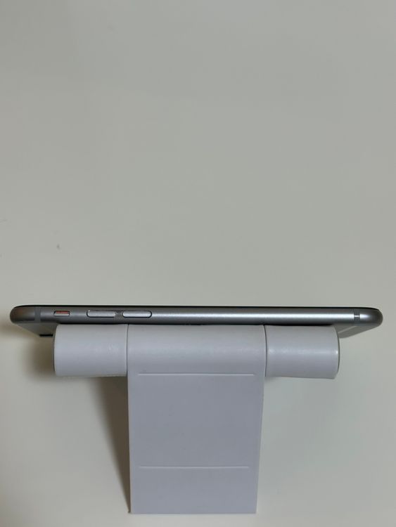 ���Хåƥ꡼100% iPhone6 64GB ���ڡ������쥤 au