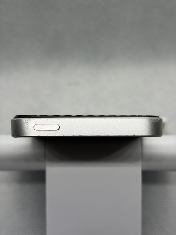 ���ϥԥͥ��ͥå� SIM�ե꡼ iPhoneSE 128GB ���ڡ������쥤��96%