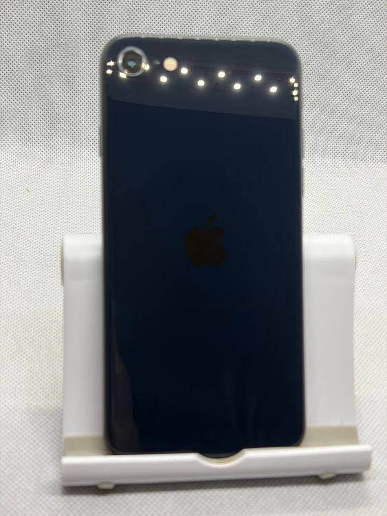 ���Хåƥ꡼89% SIM�ե꡼ iPhoneSE ��3���� 64GB �ߥåɥʥ���