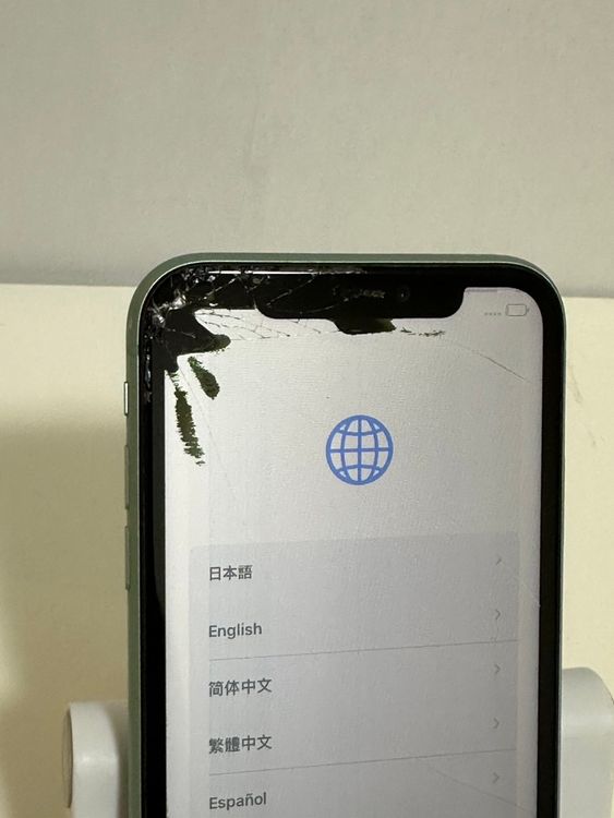 ���Хåƥ꡼83% SIM�ե꡼ iPhone11 128GB ���꡼��