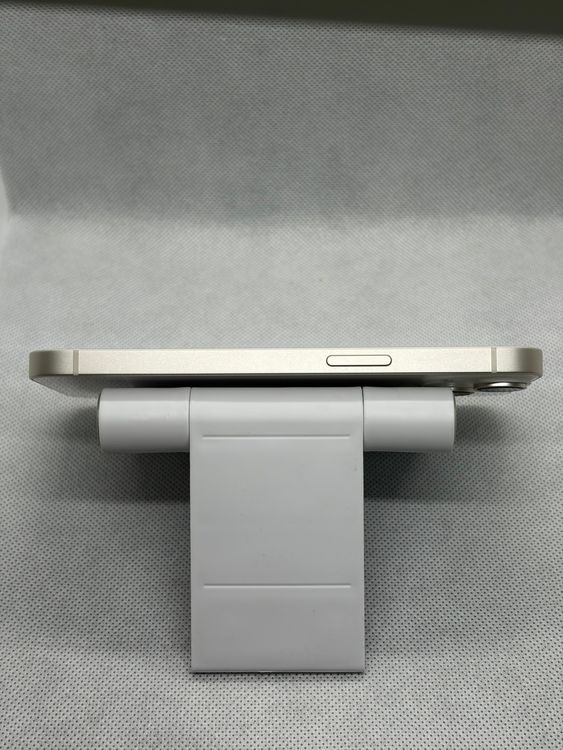 ��Ķ���� SIM�ե꡼ iPhone14 128GB �������饤�� �Хåƥ꡼82%