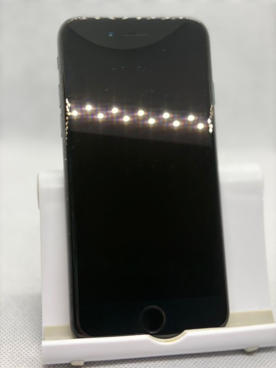 ���Хåƥ꡼98% SIM�ե꡼ iPhoneSE ��3���� 64GB �ߥåɥʥ���