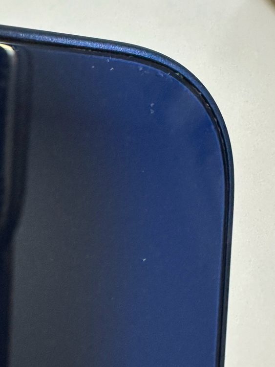 ���Хåƥ꡼81% SIM�ե꡼ iPhone12 64GB �֥롼