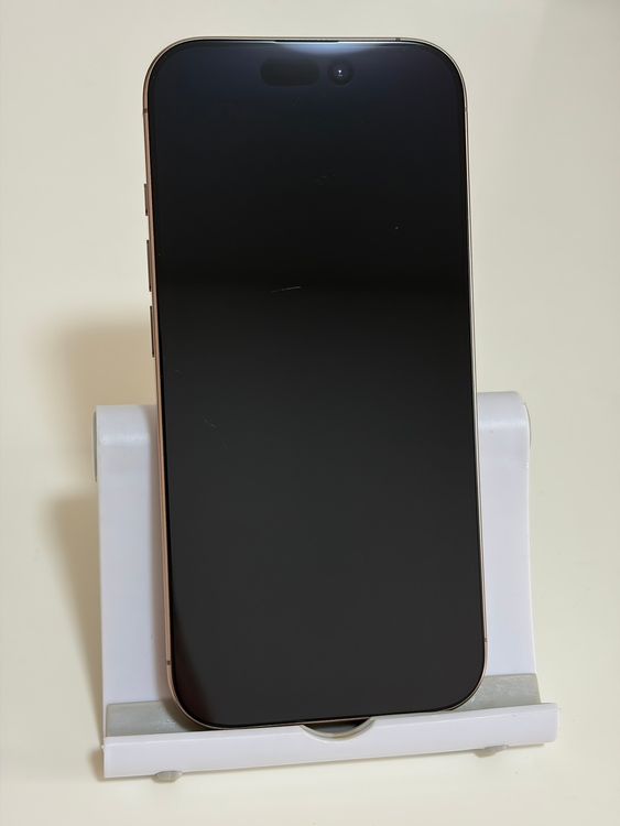���Хåƥ꡼90% SIM�ե꡼ iPhone16Pro 256GB �ǥ����ȥ����˥���