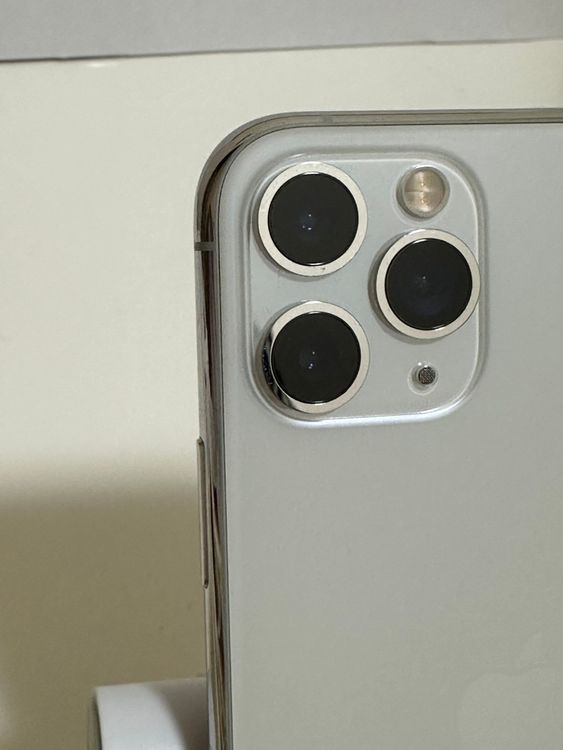 ��SIM�ե꡼ iPhone11 Pro 64GB ����С�
