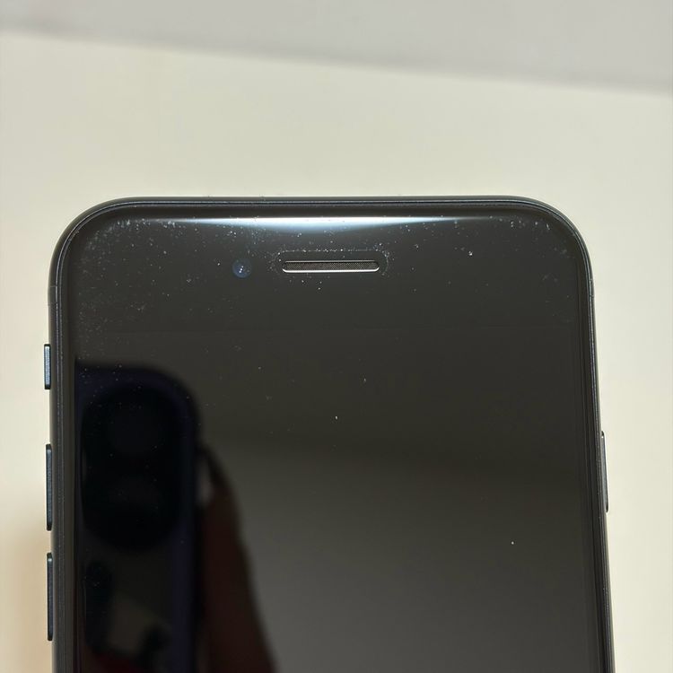 ��SIM�ե꡼ iPhoneSE ��3���� 64GB �ߥåɥʥ���