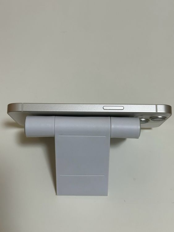 ���Хåƥ꡼82% SIM�ե꡼ iPhone14 128GB �������饤��