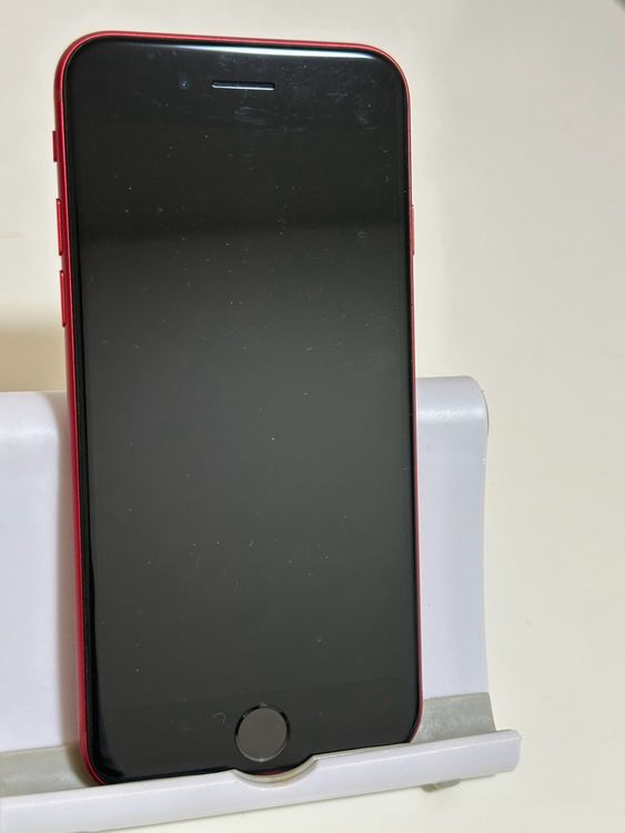���Хåƥ꡼84% SIM�ե꡼ iPhoneSE ��3���� 64GB ��å�