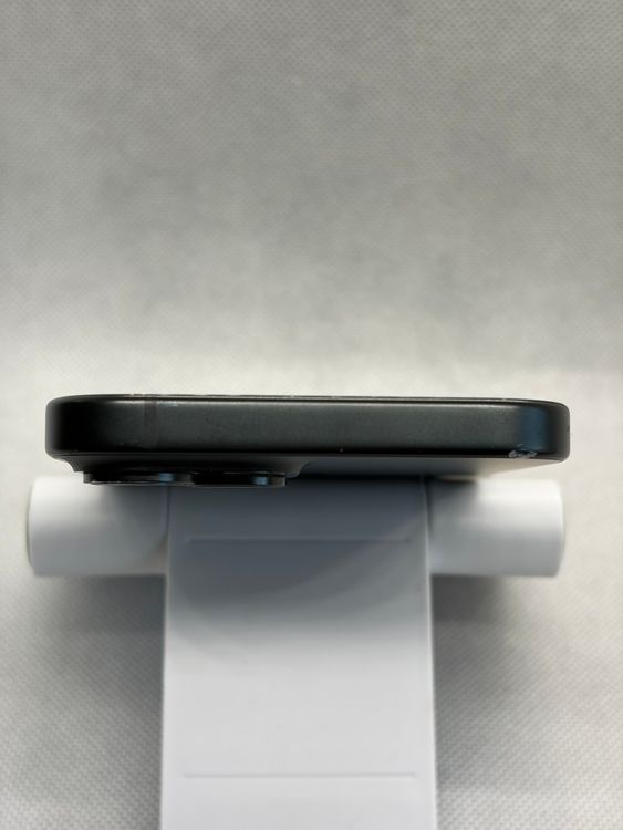 ���Хåƥ꡼98% SIM�ե꡼ iPhone15 128GB �֥�å�