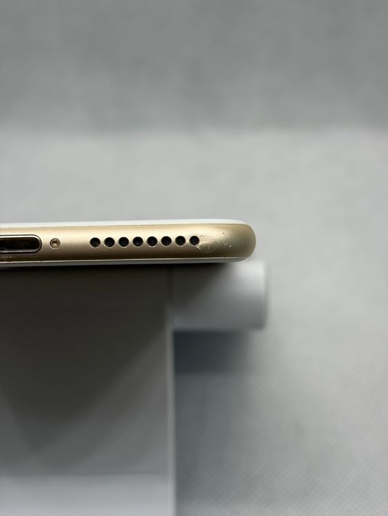 ���Хåƥ꡼89% docomo iPhone6Plus 64GB �������