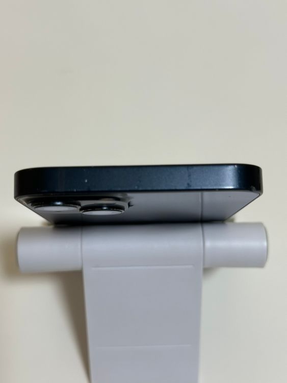 ���Хåƥ꡼80% SIM�ե꡼ iPhone13 128GB �ߥåɥʥ���