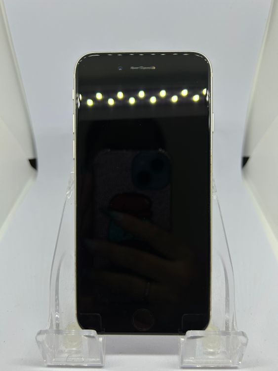 ��SIM�ե꡼ iPhoneSE��3����  64GB �������饤�� �Хåƥ꡼84%