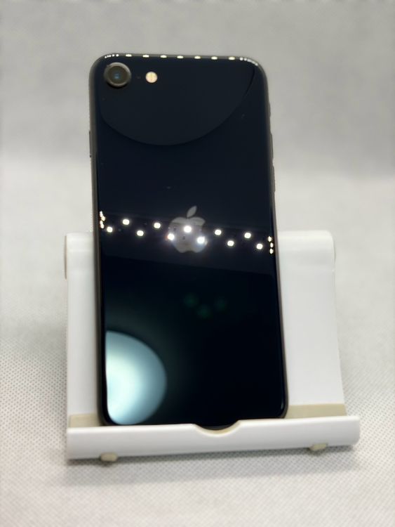 ��Ķ���� SIM�ե꡼ iPhoneSE ��3���� 64GB �ߥåɥʥ��� �Хåƥ꡼80%