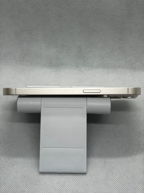 ���Хåƥ꡼83% ����Ʊ�� SIM�ե꡼ iPhone14 128GB �������饤��