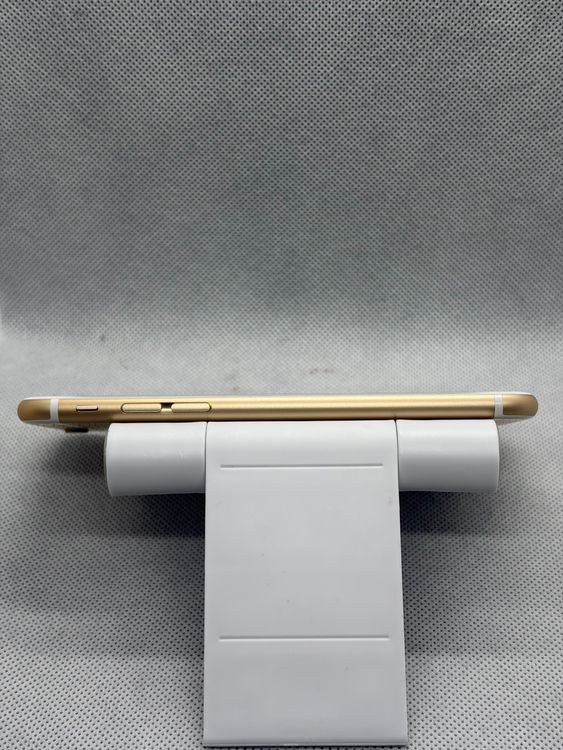 ���Хåƥ꡼82% SIM�ե꡼ iPhone6s 32GB �������