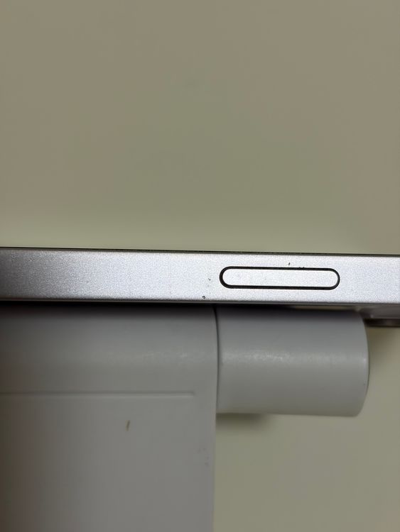 ���Хåƥ꡼87% SIM�ե꡼ iPhone14Plus 256GB �ѡ��ץ�