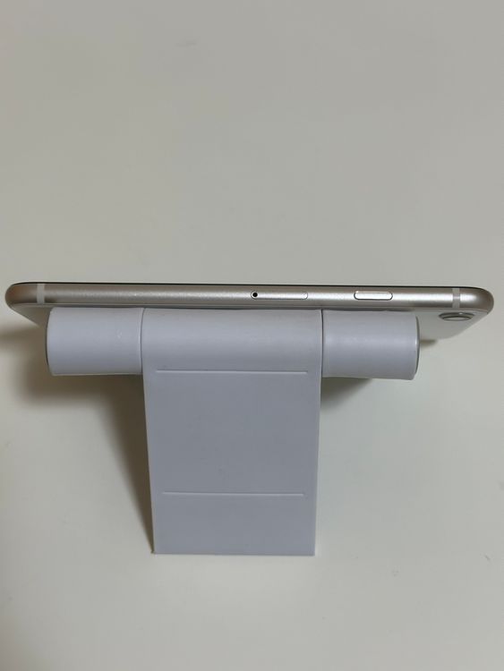 ������Ʊ�� �Хåƥ꡼87% SIM�ե꡼ iPhoneSE ��3���� 64GB �������饤��