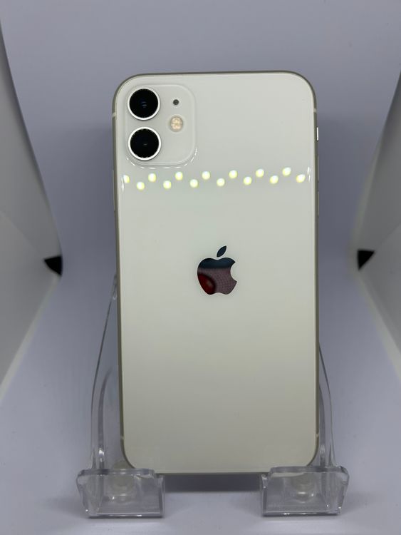 ��SIM�ե꡼ iPhone11  64GB �ۥ磻�� �Хåƥ꡼77%