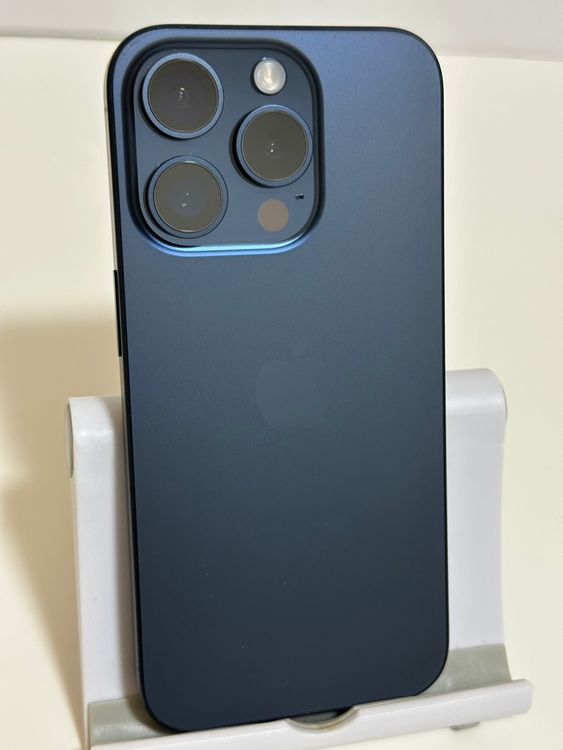 ���Хåƥ꡼80% SIM�ե꡼ iPhone15Pro 256GB �֥롼�����˥���