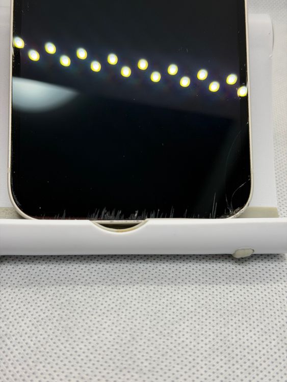 ���Хåƥ꡼83% SIM�ե꡼ iPhone14 128GB �������饤��