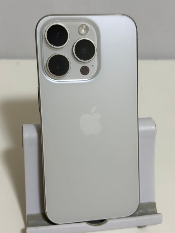 ��SIM�ե꡼ iPhone15Pro 256GB �ۥ磻�ȥ����˥���