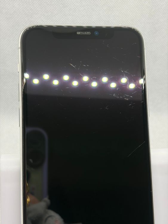 ��SIM�ե꡼ iPhone11Pro 512GB ����С� �Хåƥ꡼80%