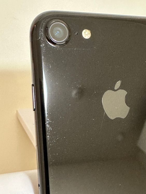 ���Хåƥ꡼92% SIM�ե꡼ iPhone7 128GB �����åȥ֥�å�