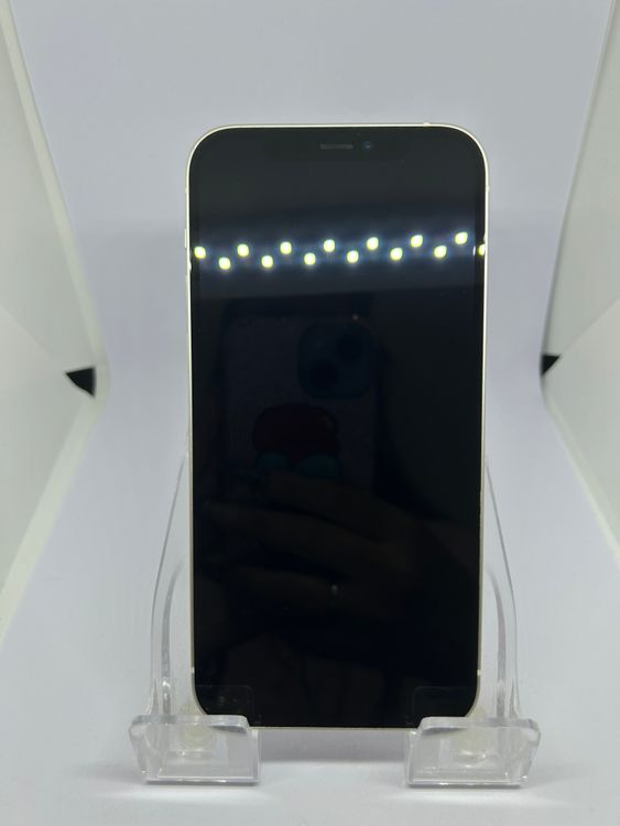 ��SIM�ե꡼ iPhone12 64GB �ۥ磻��