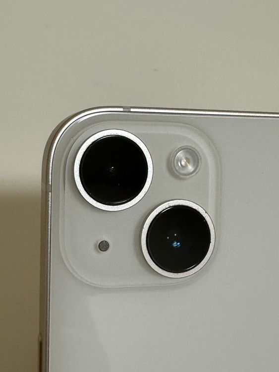 ���Хåƥ꡼84% SIM�ե꡼ iPhone14 128GB �������饤��