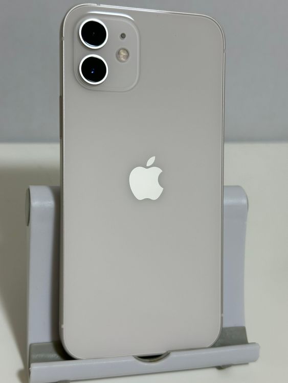 ��SIM�ե꡼ iPhone12 64GB �ۥ磻��