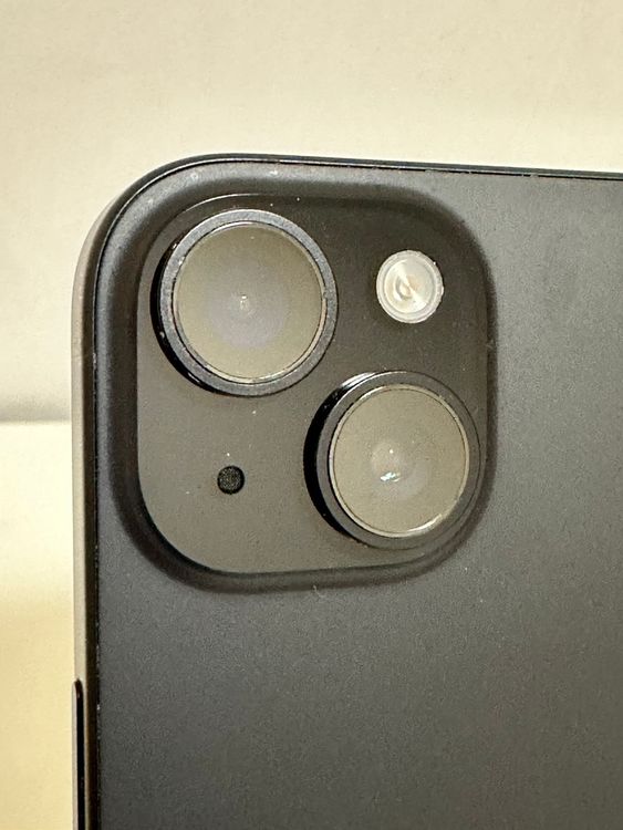 ���Хåƥ꡼87% SIM�ե꡼ iPhone15Plus 128GB �֥�å�