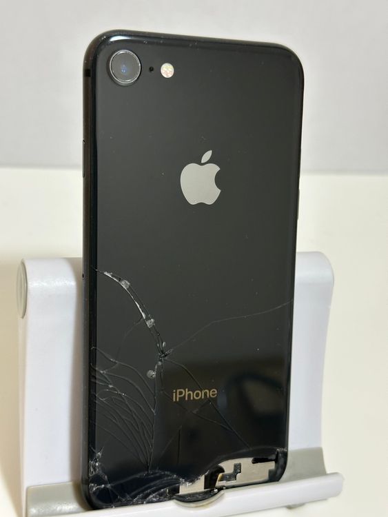 ��SIM�ե꡼ iPhone8 64GB ���ڡ������쥤