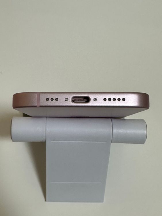 ������Ʊ�� �Хåƥ꡼89% SIM�ե꡼ iPhone15 256GB �ԥ�