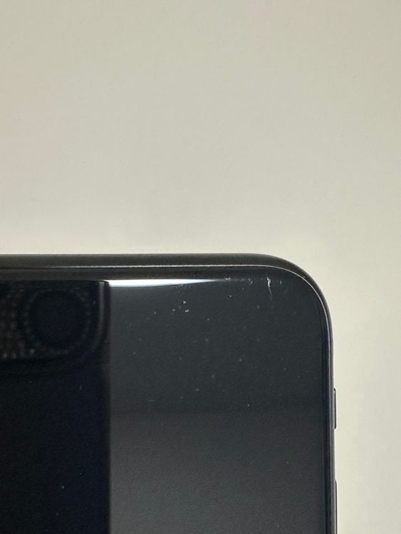 ��SIM�ե꡼ iPhoneSE ��3���� 64GB �ߥåɥʥ���