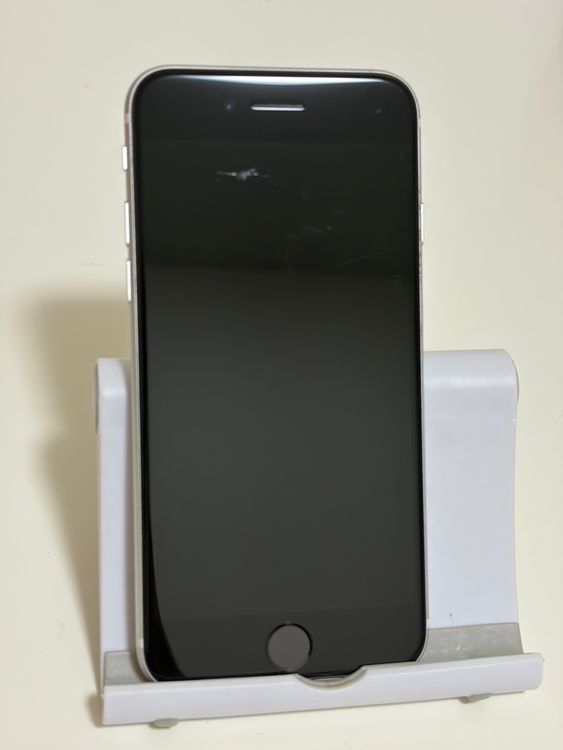 ��SIM�ե꡼ iPhoneSE ��2���� 64GB �ۥ磻��