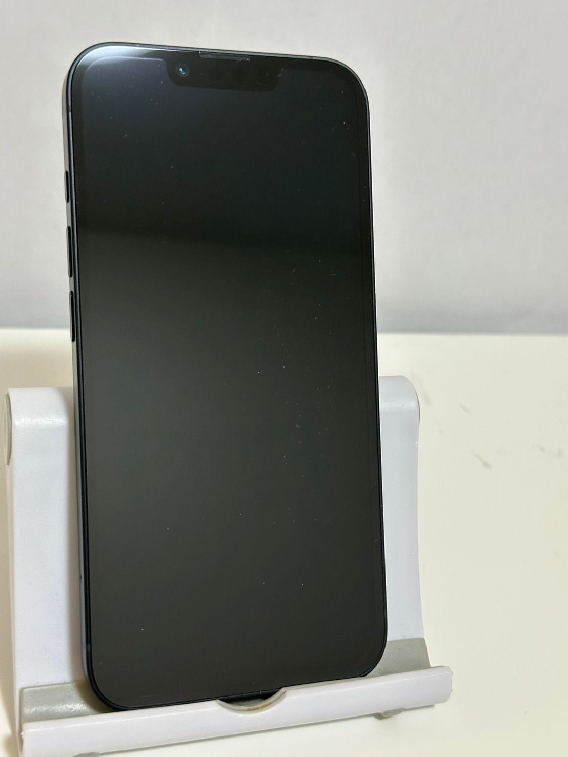 ムスビー｜○新品同様 バッテリー100% SIMフリー iPhone16e 128GB